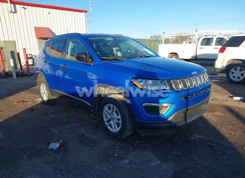2018 Jeep Compass SPORT 4X4 (VIN 3C4NJDABXJT169411) main photo