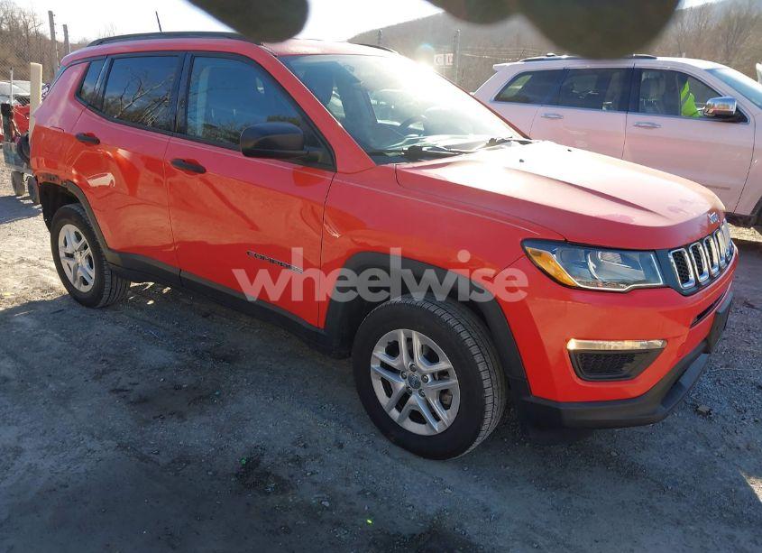 2018 Jeep Compass SPORT 4X4 (VIN 3C4NJDABXJT213536) main photo