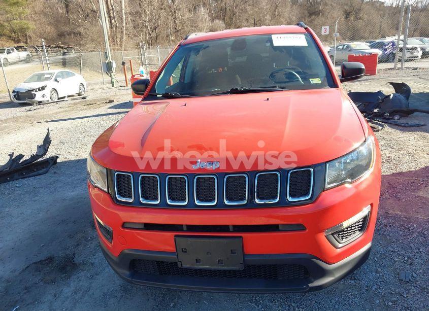 Photo 12 of 2018 Jeep Compass SPORT 4X4 (VIN 3C4NJDABXJT213536)