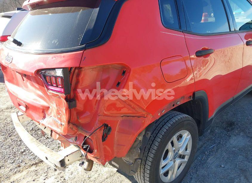 Photo 17 of 2018 Jeep Compass SPORT 4X4 (VIN 3C4NJDABXJT213536)