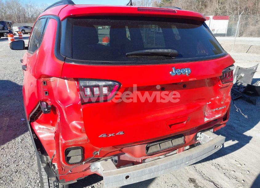 Photo 6 of 2018 Jeep Compass SPORT 4X4 (VIN 3C4NJDABXJT213536)