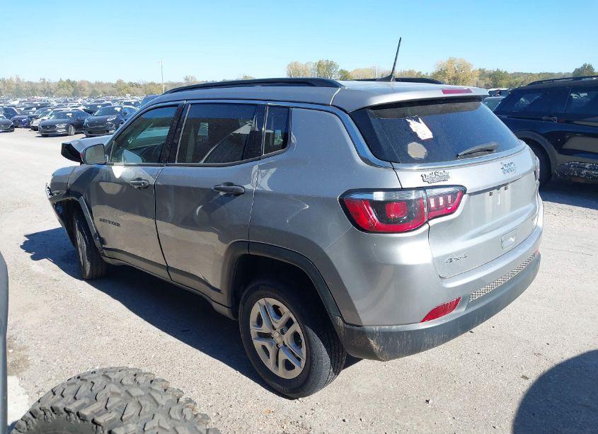 Photo 3 of 2020 Jeep Compass SPORT 4X4 (VIN 3C4NJDABXLT219467)