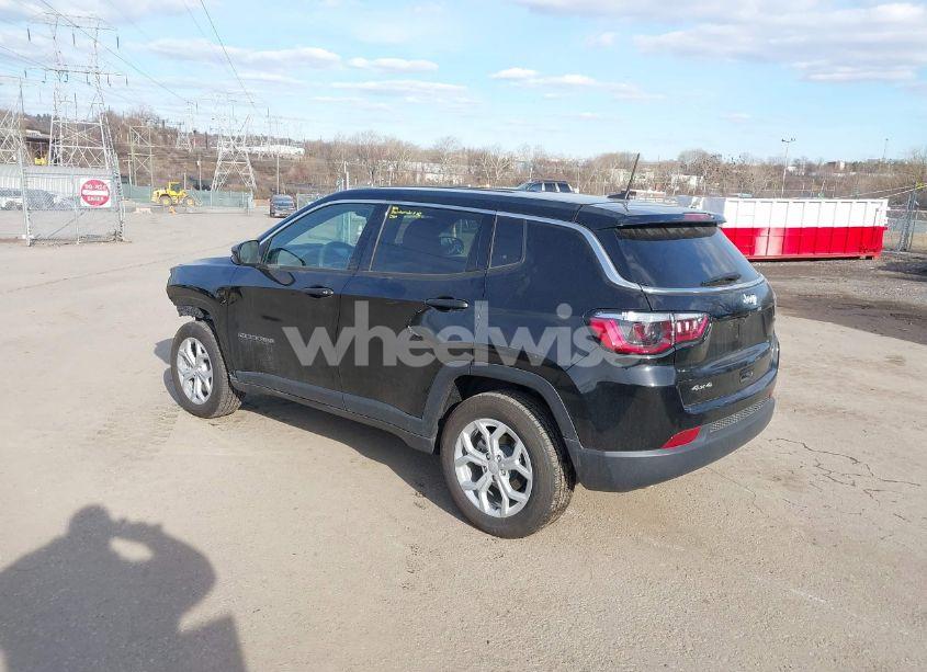Photo 3 of 2024 Jeep Compass SPORT 4X4 (VIN 3C4NJDAN0RT131983)