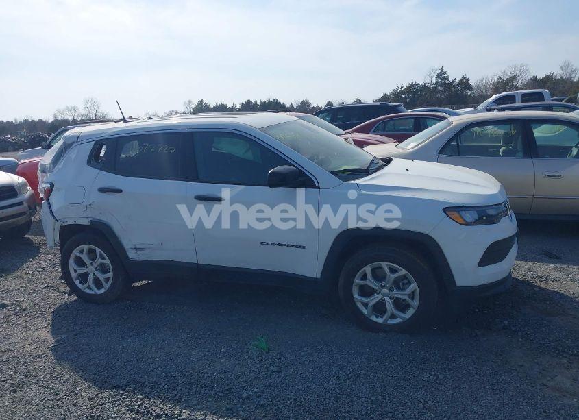 Photo 13 of 2024 Jeep Compass SPORT 4X4 (VIN 3C4NJDAN4RT108867)