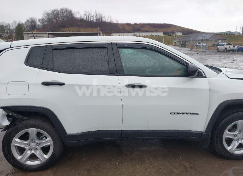 Photo 13 of 2024 Jeep Compass SPORT 4X4 (VIN 3C4NJDAN4RT581510)