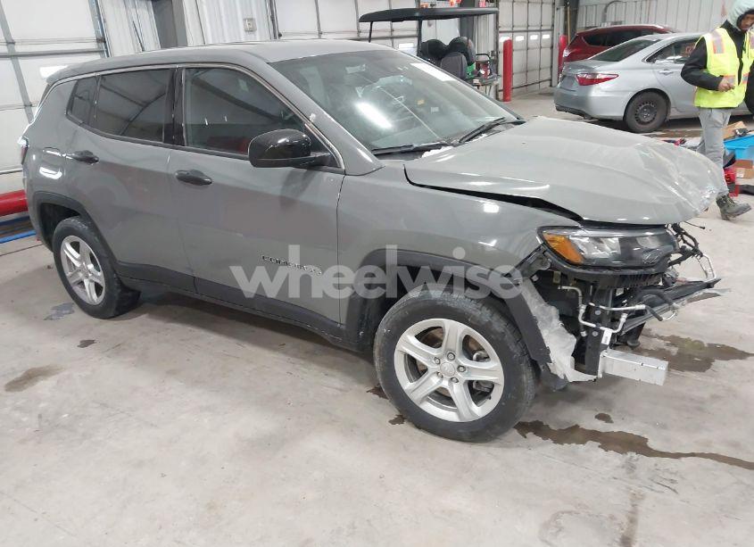 2024 Jeep Compass SPORT 4X4 (VIN 3C4NJDAN8RT580067) main photo