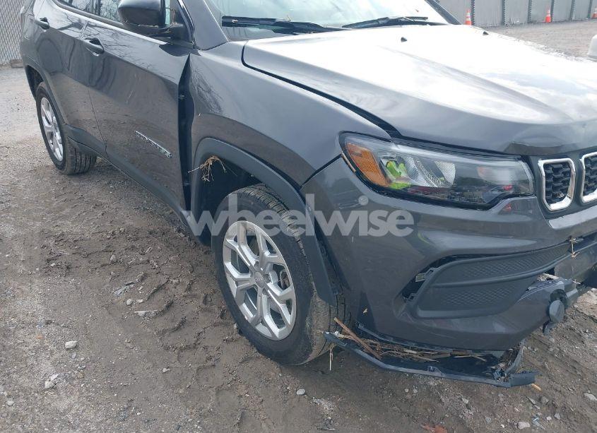 Photo 17 of 2024 Jeep Compass SPORT 4X4 (VIN 3C4NJDANXRT173299)