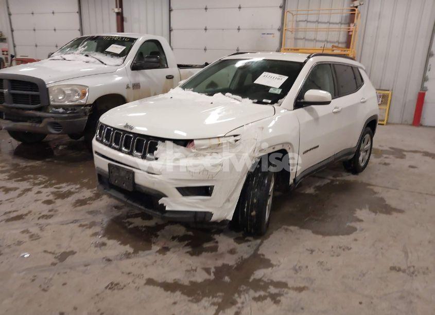 Photo 2 of 2017 Jeep New COMPASS LATITUDE 4X4 (VIN 3C4NJDBB0HT651975)