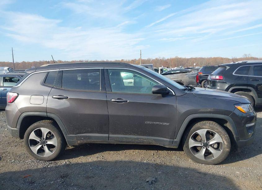 Photo 13 of 2017 Jeep New COMPASS LATITUDE 4X4 (VIN 3C4NJDBB0HT665469)