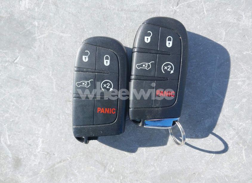 Photo 11 of 2018 Jeep Compass LATITUDE 4X4 (VIN 3C4NJDBB0JT114948)