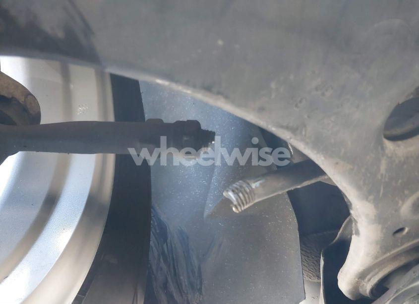 Photo 6 of 2018 Jeep Compass LATITUDE 4X4 (VIN 3C4NJDBB0JT114948)