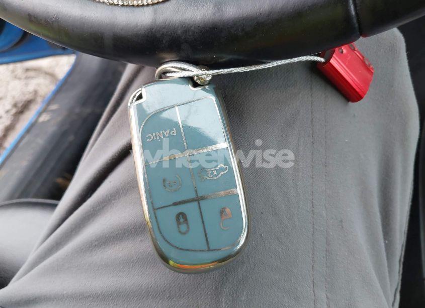 Photo 11 of 2018 Jeep Compass LATITUDE 4X4 (VIN 3C4NJDBB0JT168122)