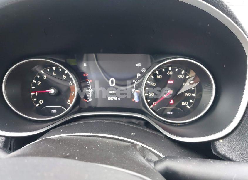 Photo 7 of 2018 Jeep Compass LATITUDE 4X4 (VIN 3C4NJDBB0JT168122)