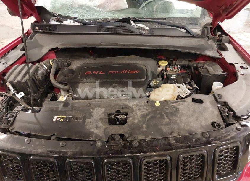Photo 10 of 2018 Jeep Compass LATITUDE 4X4 (VIN 3C4NJDBB0JT191044)