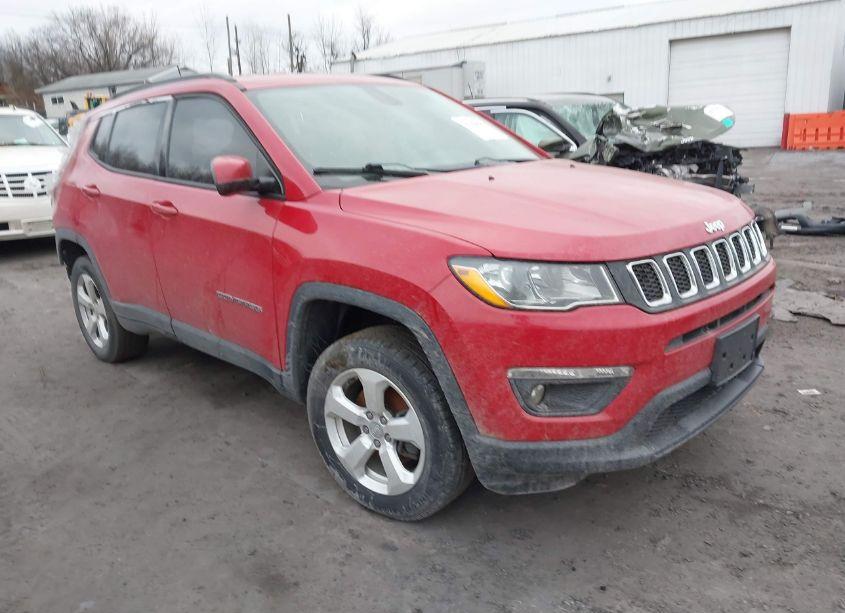 2018 Jeep Compass LATITUDE 4X4 (VIN 3C4NJDBB0JT191142) main photo