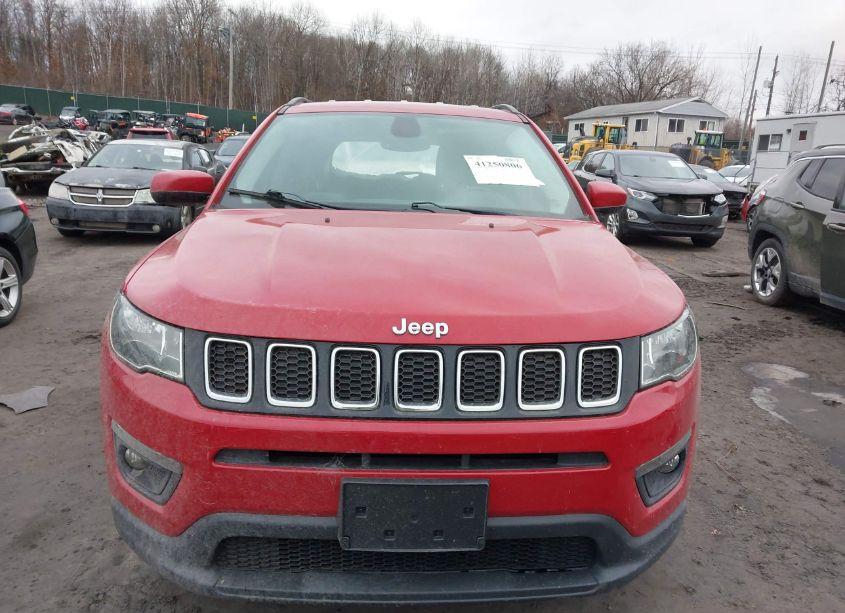 Photo 12 of 2018 Jeep Compass LATITUDE 4X4 (VIN 3C4NJDBB0JT191142)