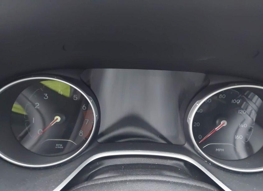 Photo 7 of 2018 Jeep Compass LATITUDE 4X4 (VIN 3C4NJDBB0JT191142)