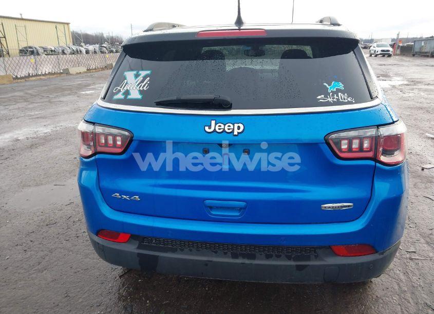 Photo 16 of 2018 Jeep Compass LATITUDE 4X4 (VIN 3C4NJDBB0JT192081)