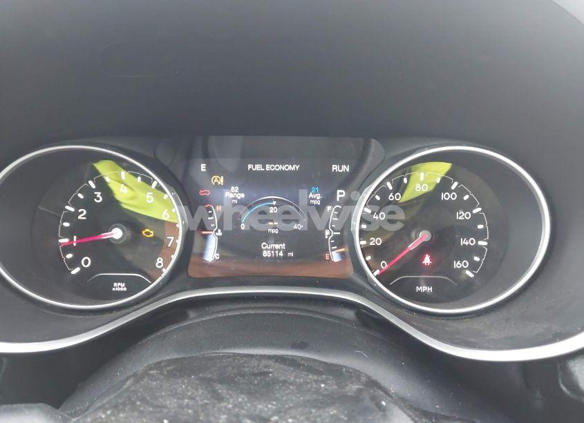 Photo 7 of 2018 Jeep Compass LATITUDE 4X4 (VIN 3C4NJDBB0JT192081)