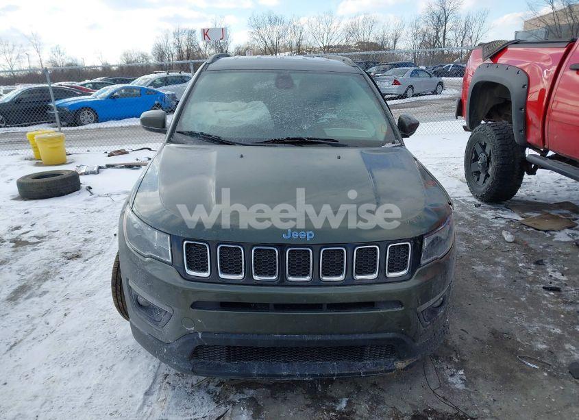 Photo 12 of 2018 Jeep Compass LATITUDE 4X4 (VIN 3C4NJDBB0JT262078)
