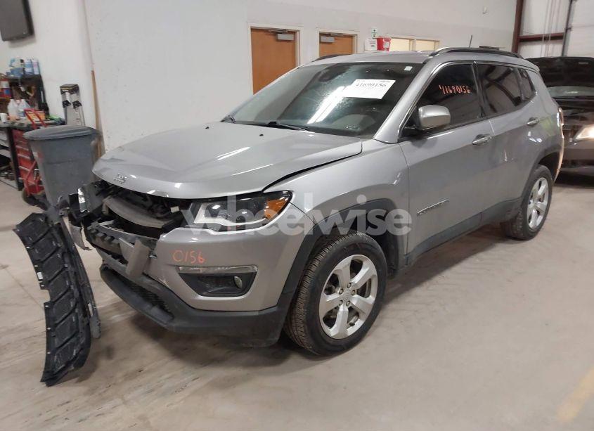 Photo 2 of 2018 Jeep Compass LATITUDE 4X4 (VIN 3C4NJDBB0JT336292)