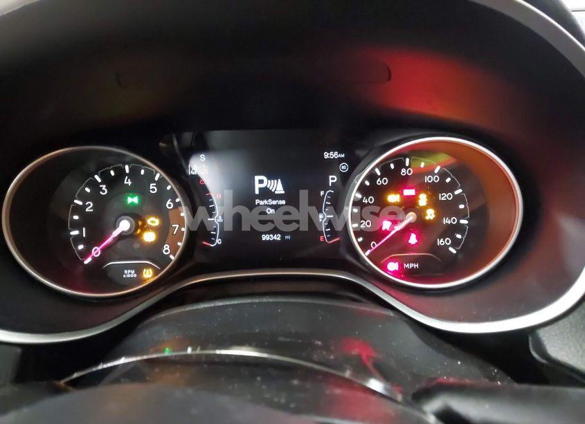 Photo 7 of 2018 Jeep Compass LATITUDE 4X4 (VIN 3C4NJDBB0JT336292)