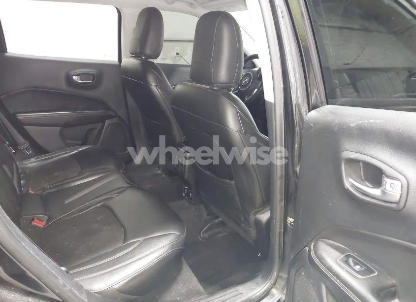 Photo 8 of 2018 Jeep Compass LATITUDE 4X4 (VIN 3C4NJDBB0JT432410)