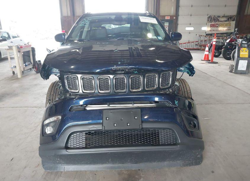 Photo 12 of 2020 Jeep Compass LATITUDE 4X4 (VIN 3C4NJDBB0LT116198)