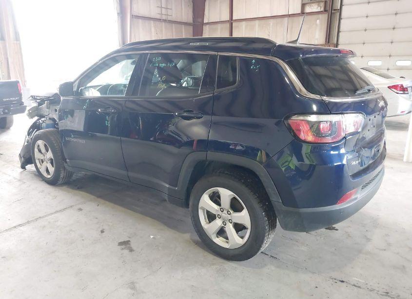 Photo 3 of 2020 Jeep Compass LATITUDE 4X4 (VIN 3C4NJDBB0LT116198)