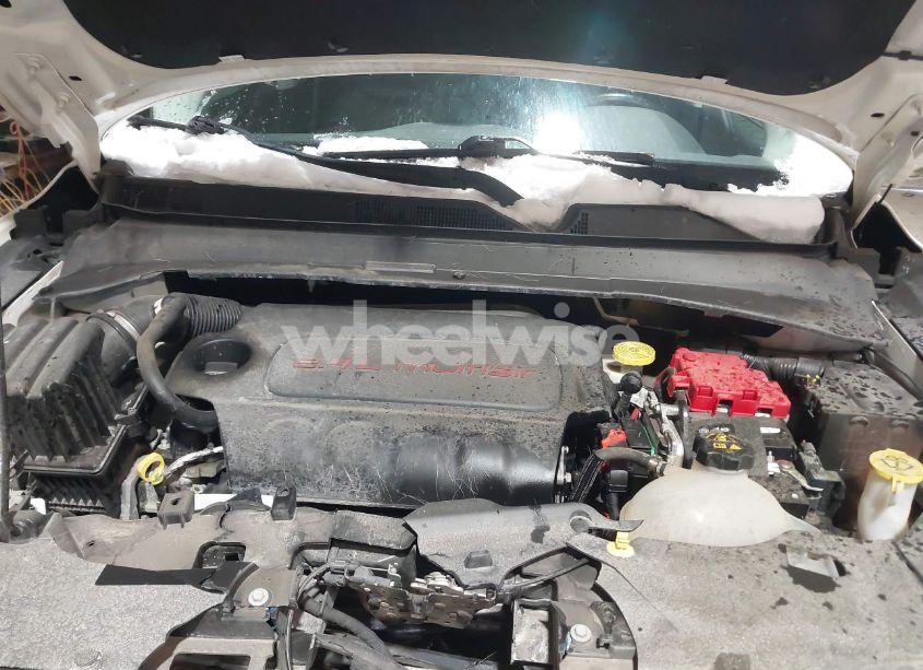 Photo 10 of 2020 Jeep Compass LATITUDE 4X4 (VIN 3C4NJDBB0LT175428)