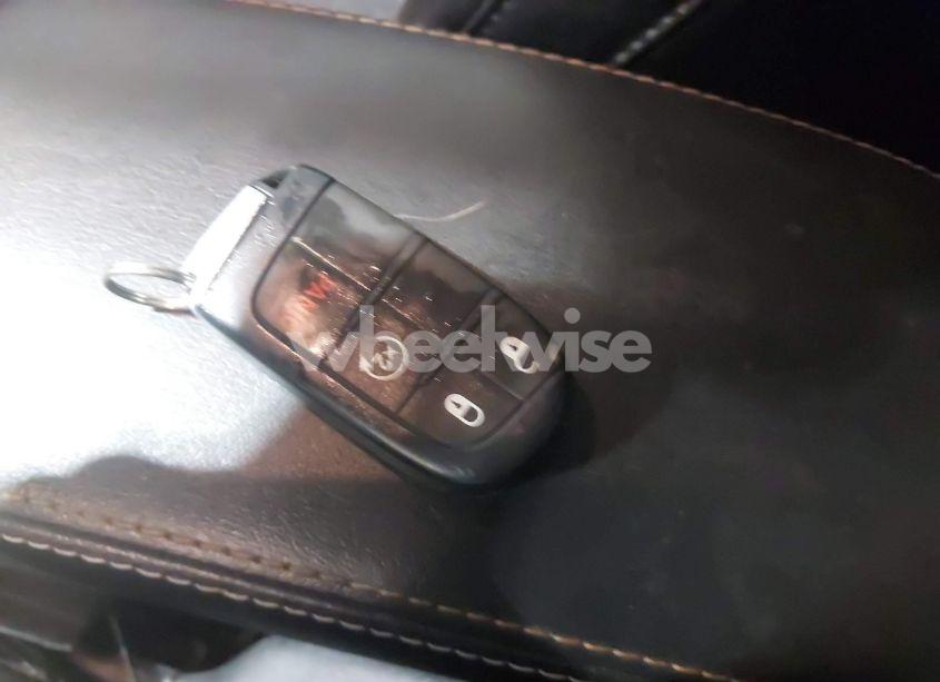 Photo 11 of 2020 Jeep Compass LATITUDE 4X4 (VIN 3C4NJDBB0LT175428)