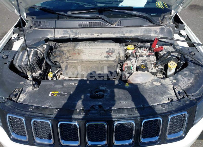 Photo 10 of 2021 Jeep Compass LATITUDE 4X4 (VIN 3C4NJDBB0MT500726)