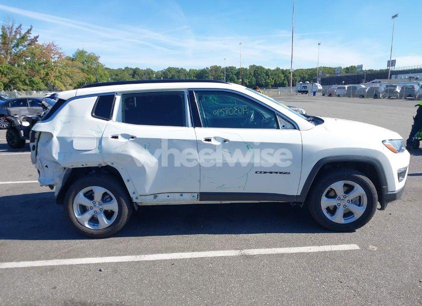 Photo 13 of 2021 Jeep Compass LATITUDE 4X4 (VIN 3C4NJDBB0MT500726)