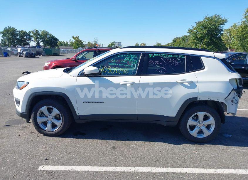 Photo 14 of 2021 Jeep Compass LATITUDE 4X4 (VIN 3C4NJDBB0MT500726)