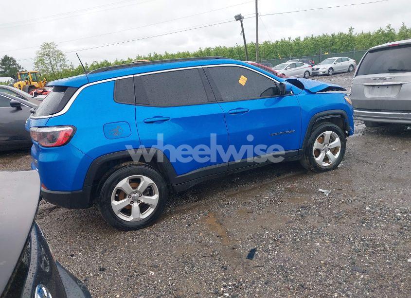 Photo 4 of 2021 Jeep Compass LATITUDE 4X4 (VIN 3C4NJDBB0MT570078)