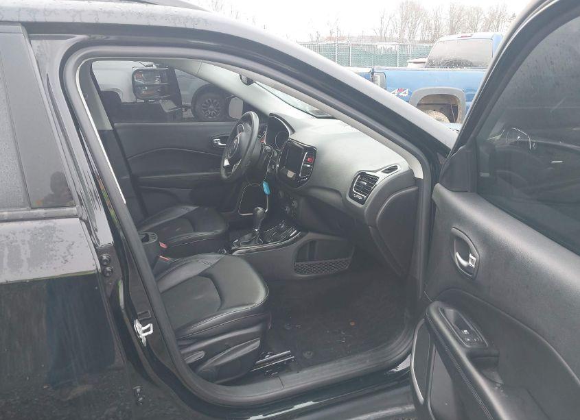 Photo 5 of 2021 Jeep Compass ALTITUDE 4X4 (VIN 3C4NJDBB0MT580044)