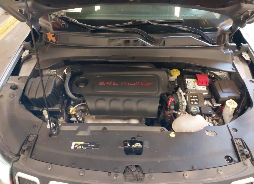 Photo 10 of 2022 Jeep Compass LATITUDE 4X4 (VIN 3C4NJDBB0NT111098)