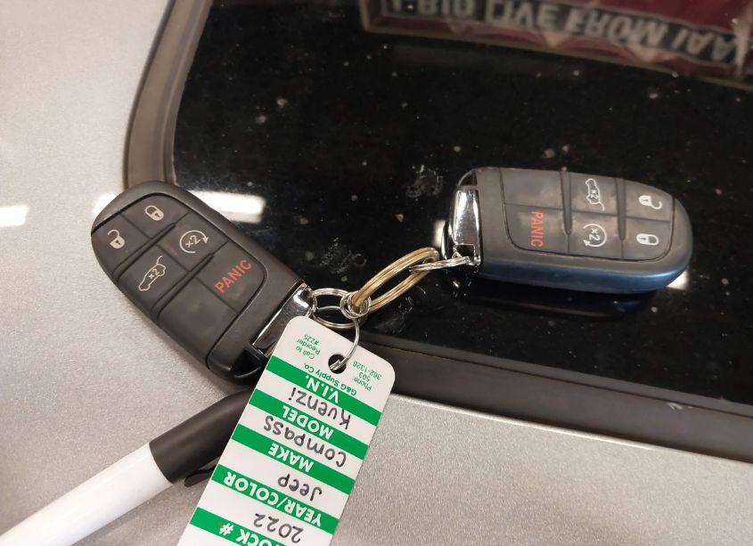 Photo 11 of 2022 Jeep Compass LATITUDE 4X4 (VIN 3C4NJDBB0NT111098)