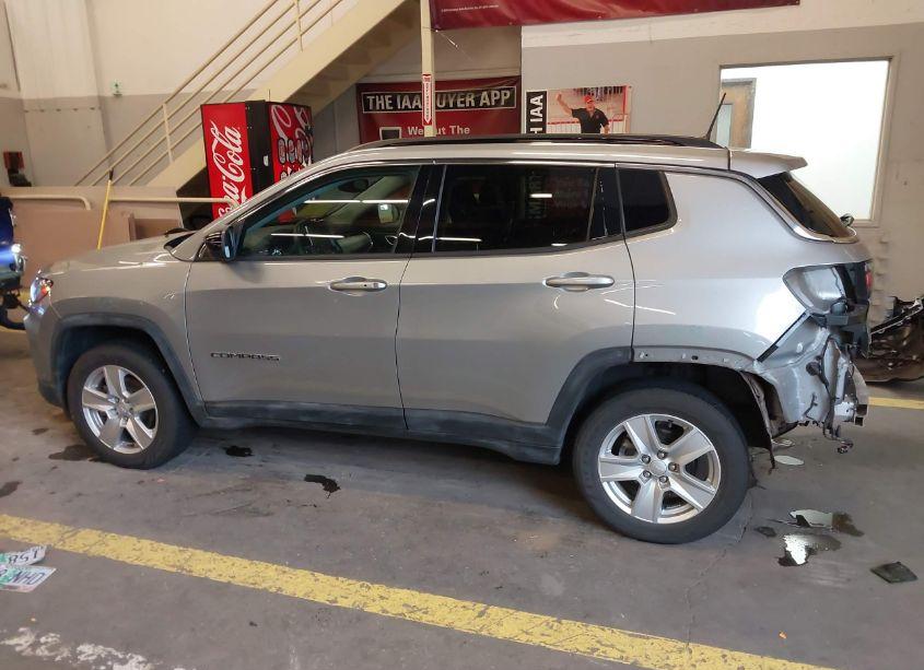 Photo 15 of 2022 Jeep Compass LATITUDE 4X4 (VIN 3C4NJDBB0NT111098)