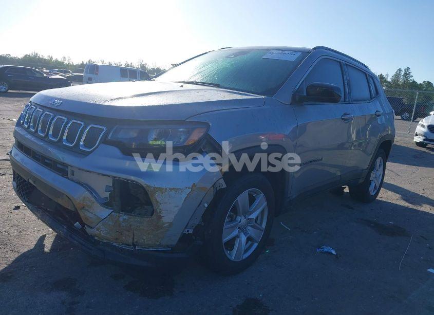 Photo 12 of 2022 Jeep Compass LATITUDE 4X4 (VIN 3C4NJDBB0NT231757)