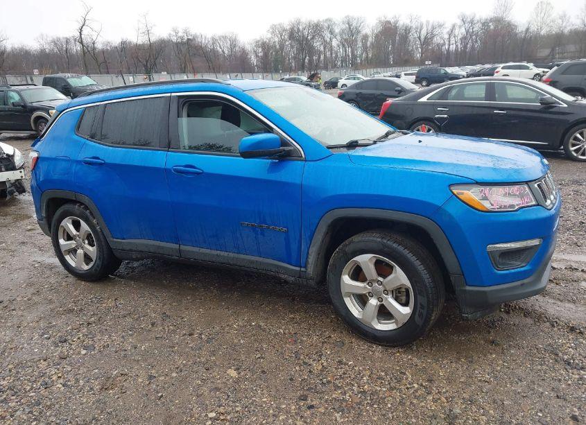 2017 Jeep New COMPASS LATITUDE 4X4 (VIN 3C4NJDBB1HT680885) main photo
