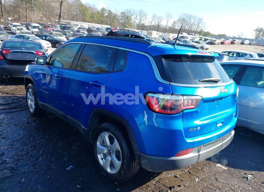 Photo 3 of 2018 Jeep Compass LATITUDE 4X4 (VIN 3C4NJDBB1JT152897)