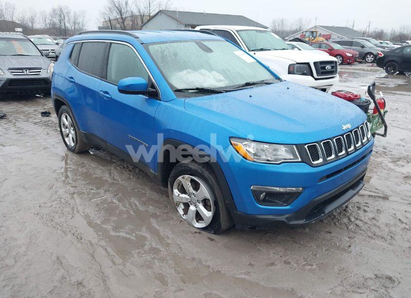 2018 Jeep Compass LATITUDE 4X4 (VIN 3C4NJDBB1JT161339) main photo