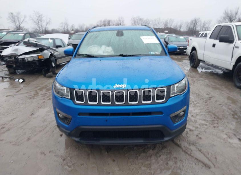 Photo 12 of 2018 Jeep Compass LATITUDE 4X4 (VIN 3C4NJDBB1JT161339)