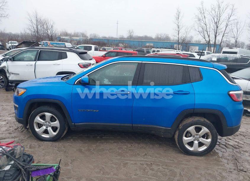 Photo 14 of 2018 Jeep Compass LATITUDE 4X4 (VIN 3C4NJDBB1JT161339)