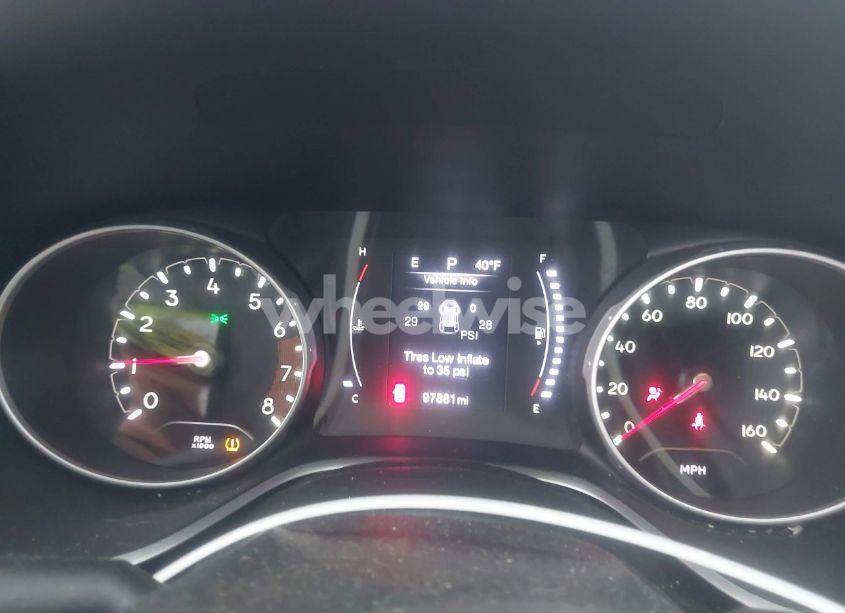 Photo 15 of 2018 Jeep Compass LATITUDE 4X4 (VIN 3C4NJDBB1JT161339)