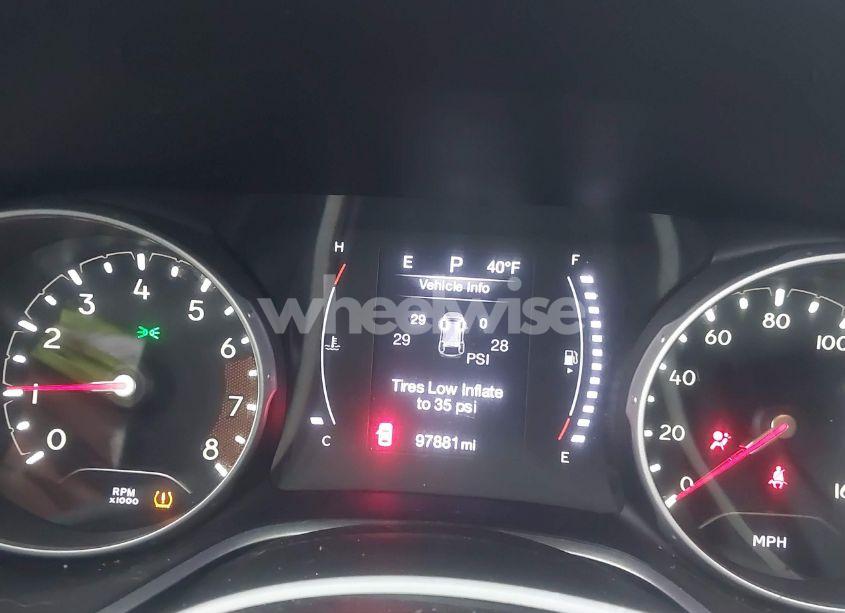 Photo 7 of 2018 Jeep Compass LATITUDE 4X4 (VIN 3C4NJDBB1JT161339)