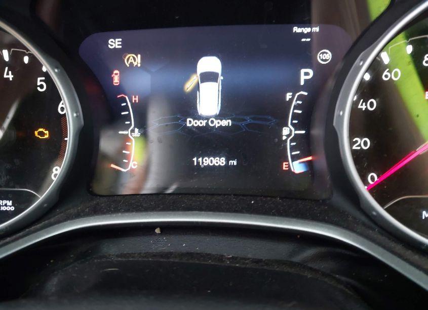 Photo 16 of 2018 Jeep Compass LATITUDE 4X4 (VIN 3C4NJDBB1JT168453)