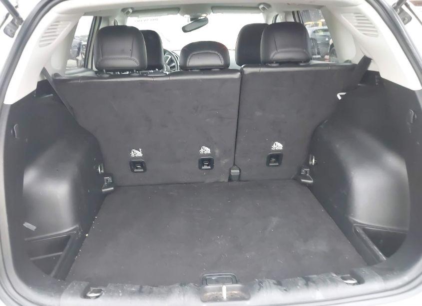 Photo 18 of 2018 Jeep Compass LATITUDE 4X4 (VIN 3C4NJDBB1JT168453)