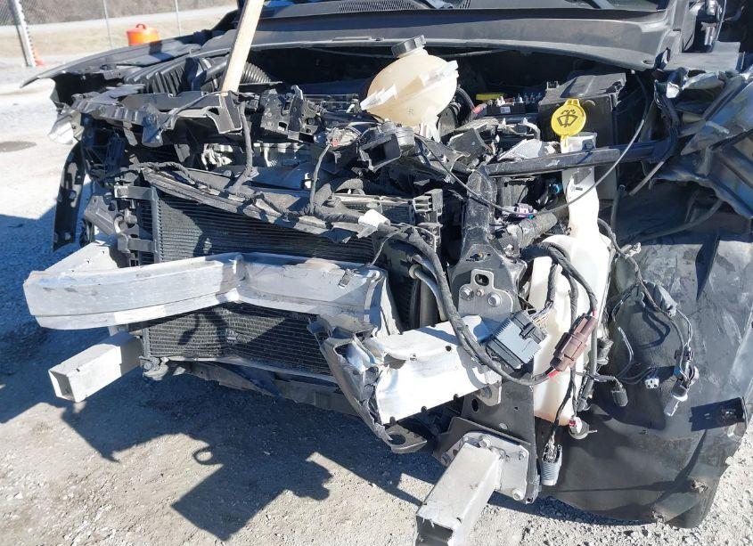 Photo 6 of 2018 Jeep Compass LATITUDE 4X4 (VIN 3C4NJDBB1JT178822)